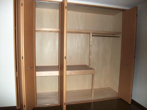 収納　洋室2　収納