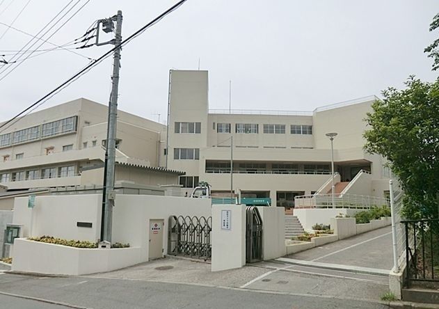 小学校　毛利台小学校（小学校）まで1060m