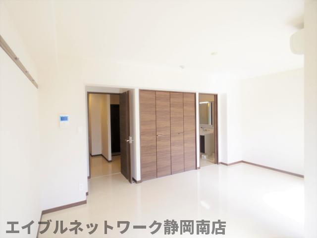 その他部屋・スペース　明るい色調の室内です