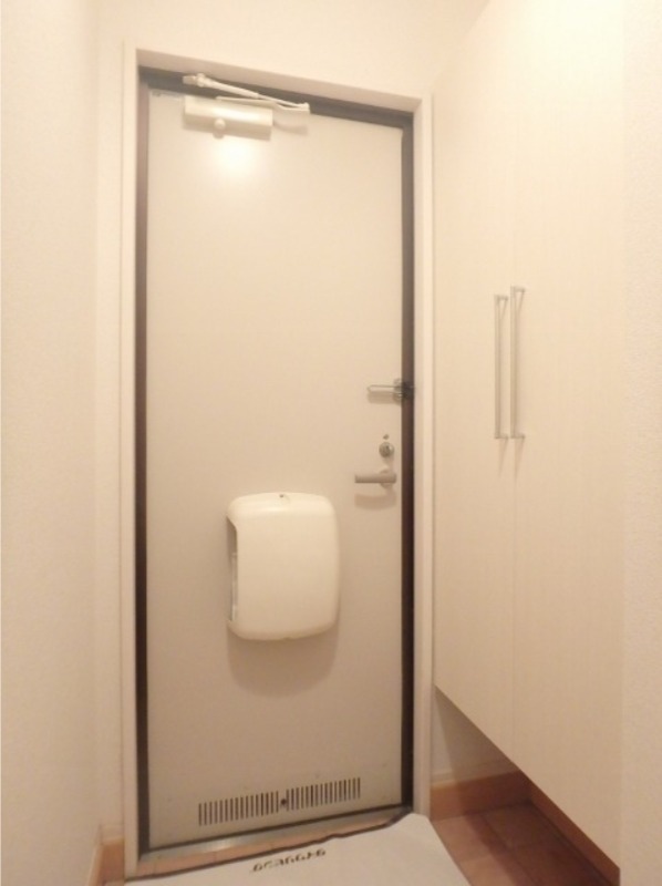 玄関　図面と現状に相違がある場合には現状を優先