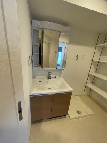 洗面設備　※他部屋参考写真