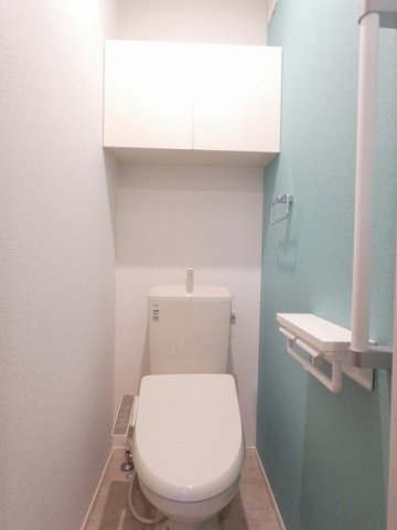 トイレ　落ち着いたトイレです