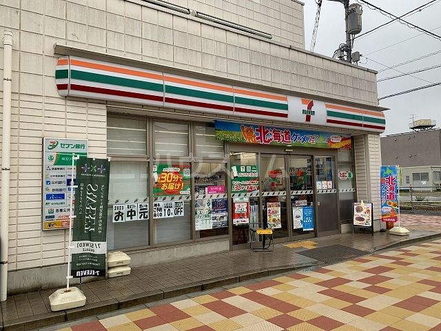 コンビニ　セブン-イレブン 鶴瀬駅東口店（コンビニ）まで439m