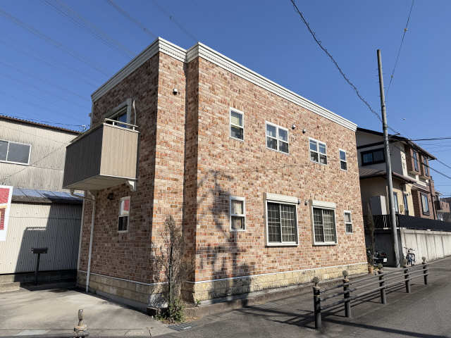 駐車場　B号室側