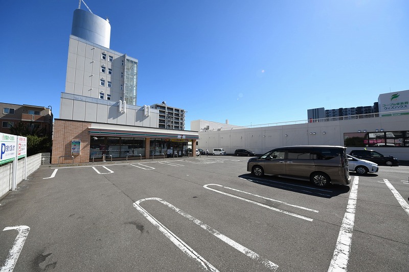 コンビニ　セブンイレブン札幌月寒中央通店（コンビニ）まで178m