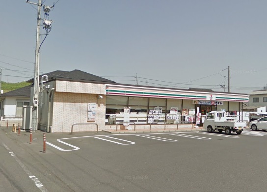 コンビニ　セブンイレブン（コンビニ）まで267m