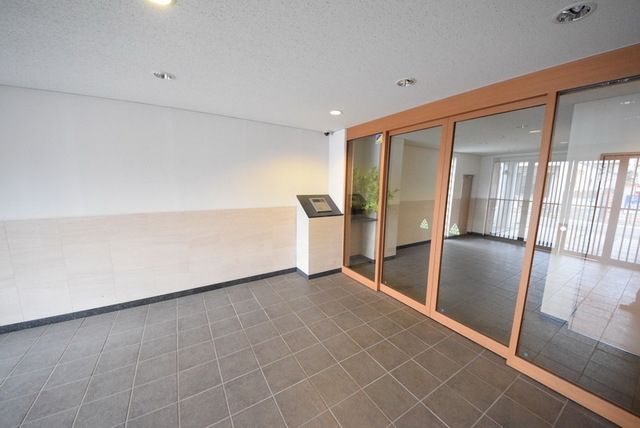 エントランス　オートロック完備