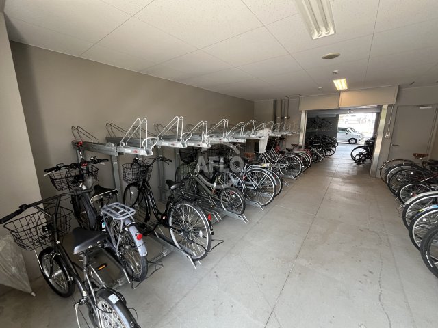 その他共有部分　エスリードレジデンス大阪難波　駐輪場