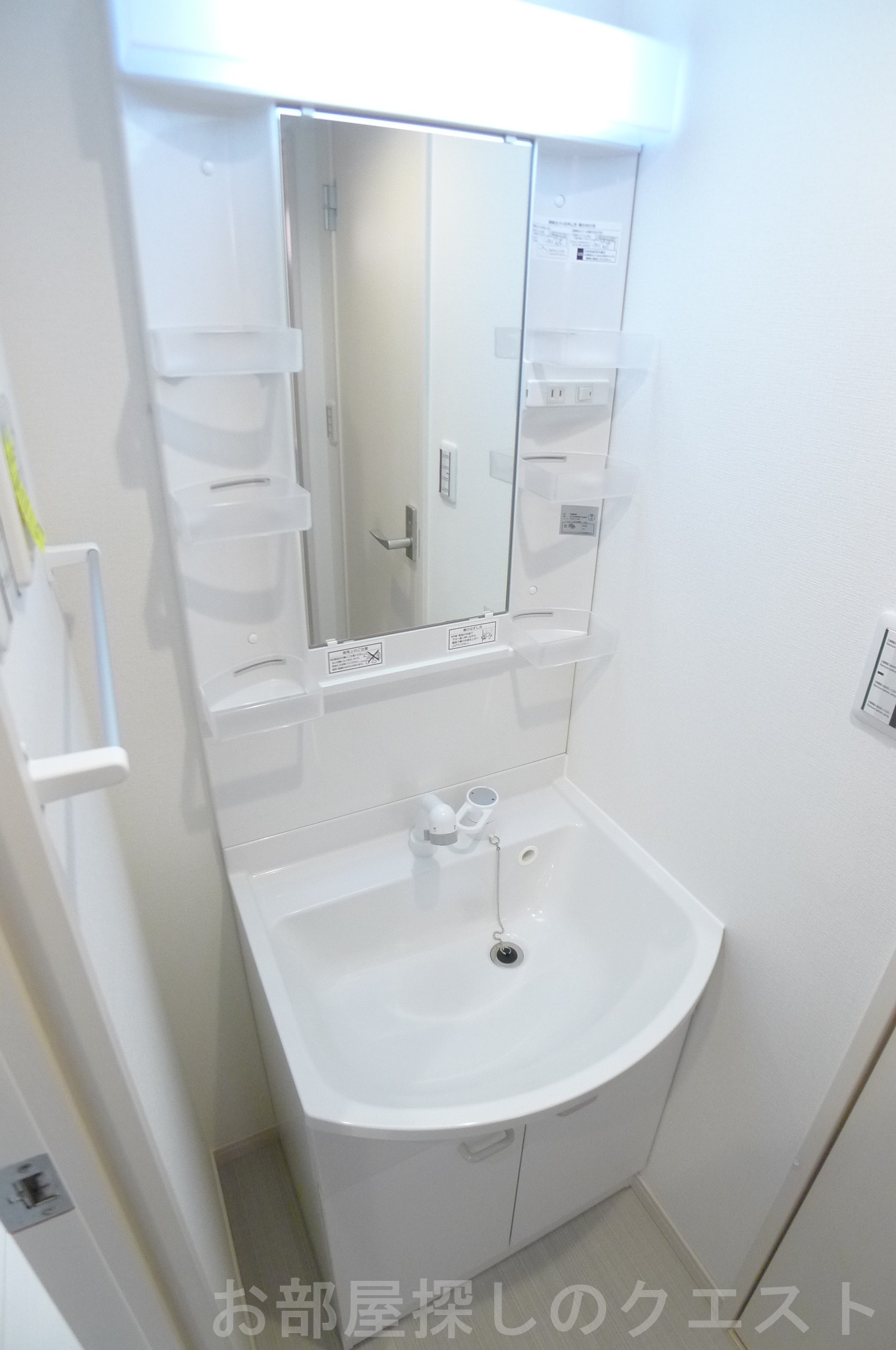 洗面設備　（写真は同物件イメージです。）