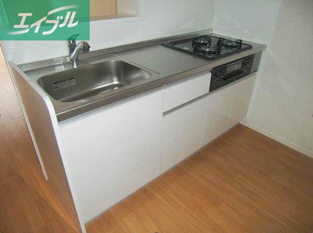 キッチン　別の類似物件の写真です。実際とは異なります。