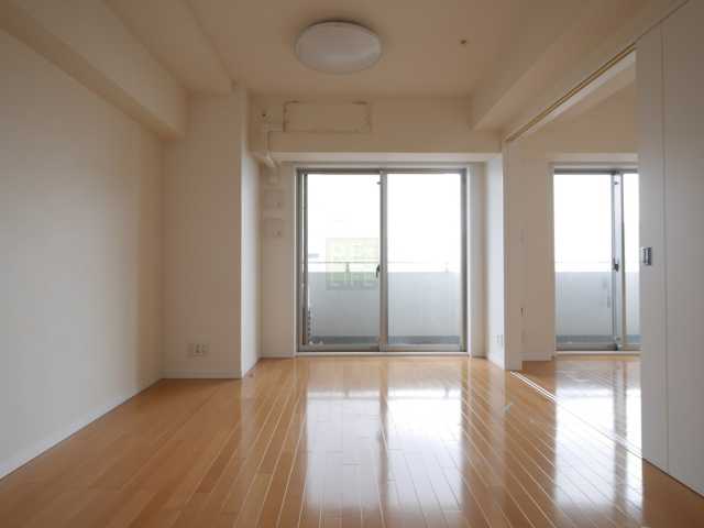 居室・リビング　コンフォリア春日富坂