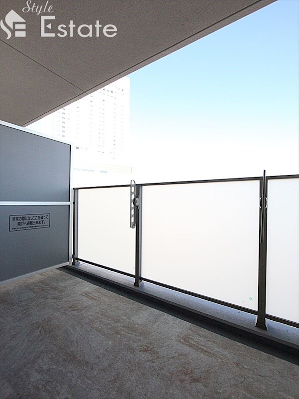 バルコニー　バルコニー