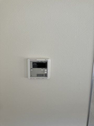 その他設備　給湯器リモコン