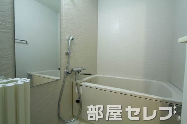 バス・シャワールーム　キレイなバスルームです。