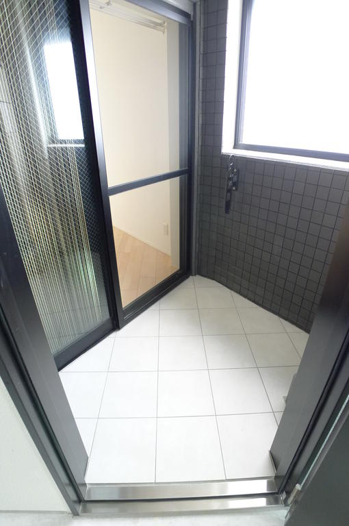 バルコニー　（写真は同タイプ）