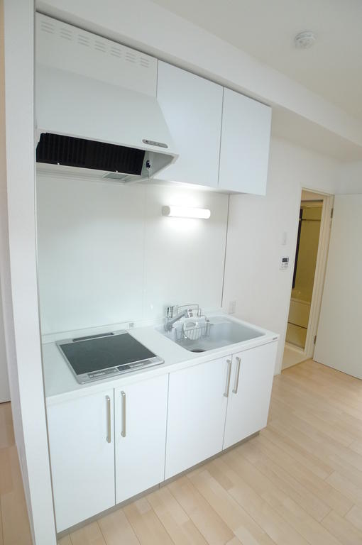 キッチン　（写真は同タイプ）