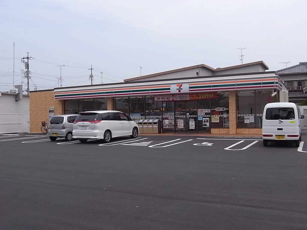 その他　セブンイレブン（その他）まで592m