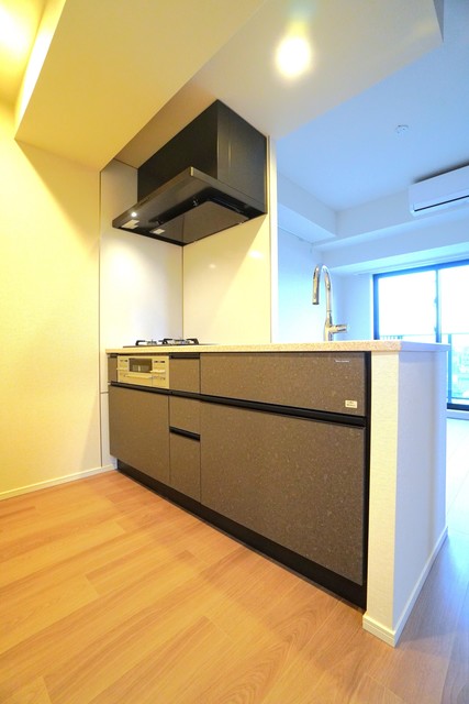 キッチン　※写真は同タイプ住戸です。