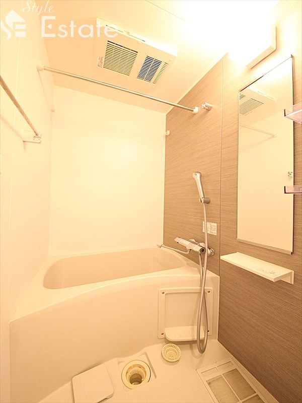 バス・シャワールーム　バスルーム