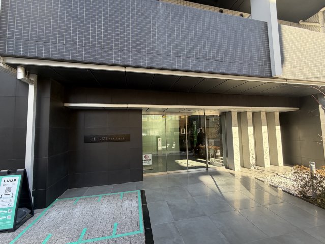 エントランス　ゆとりのあるエントランスです