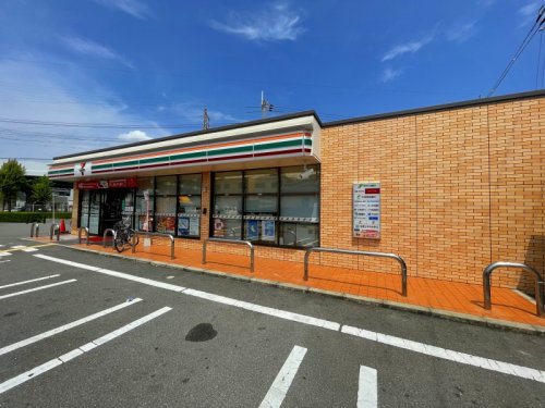 コンビニ　セブンイレブン 東大阪俊徳町3丁目店（コンビニ）まで161m