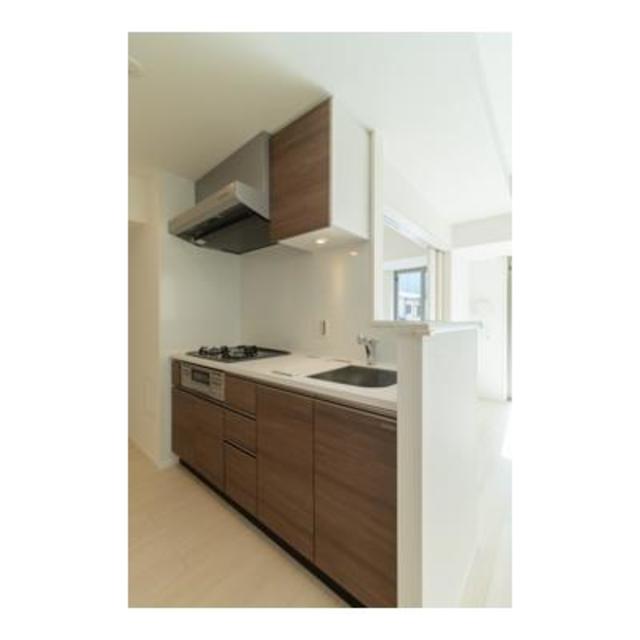 キッチン　同タイプ部屋　参考写真