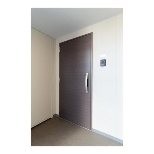 玄関　同タイプ部屋　参考写真