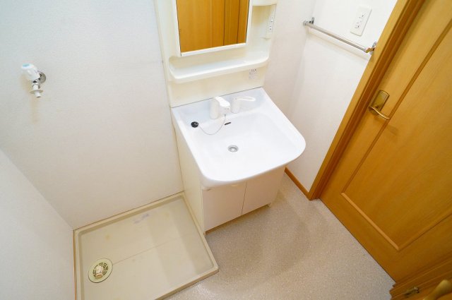 洗面設備　広い洗面スペース