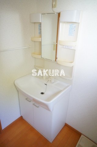 洗面設備　忙しい朝には欠かせない洗面所です♪