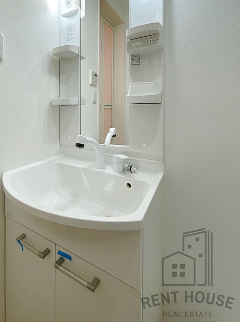 洗面設備　同仕様写真です。