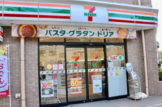 コンビニ　セブンイレブン 江東亀戸2丁目店（コンビニ）まで112m