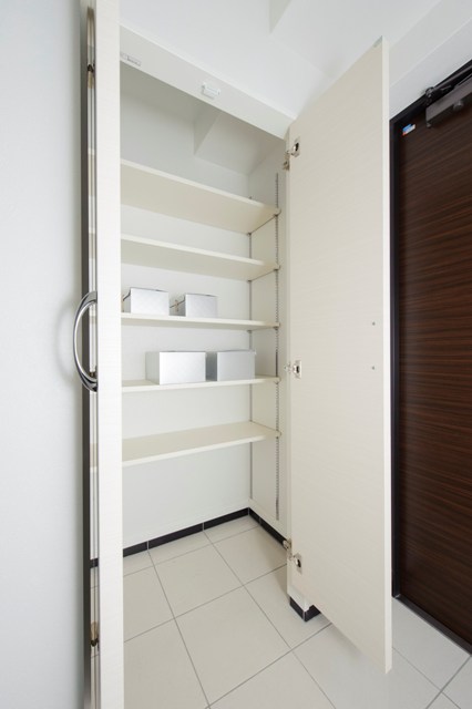 玄関　※写真と異なる場合現状優先。