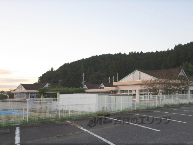 幼稚園・保育園　甲賀市立大原こども園（幼稚園・保育園）まで2200m