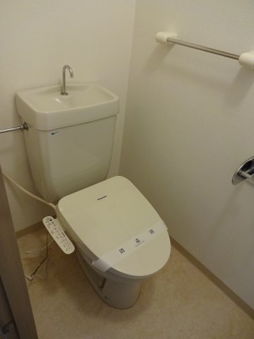 トイレ　洗浄便座