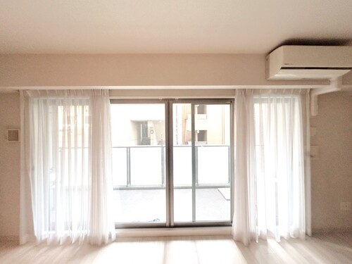 居室・リビング　リビングダイニング(エアコン・照明は撤去します)