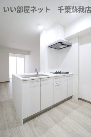 キッチン　コンパクトなキッチンで掃除もラクラク