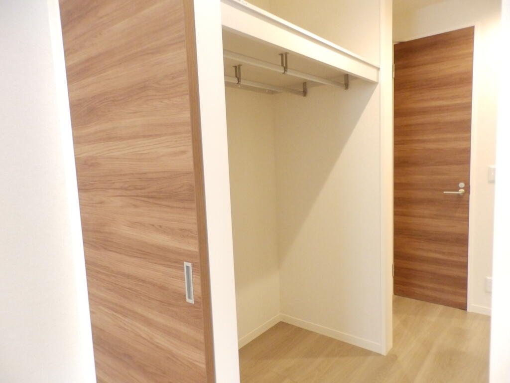 収納　建築中の為、同施工会社参考写真