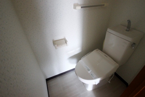 トイレ　※別部屋の写真です