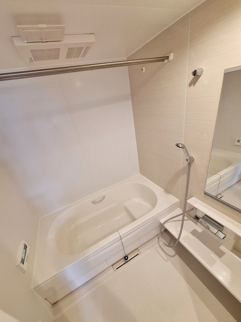 バス・シャワールーム　★追炊き・浴室乾燥機付きのお風呂★