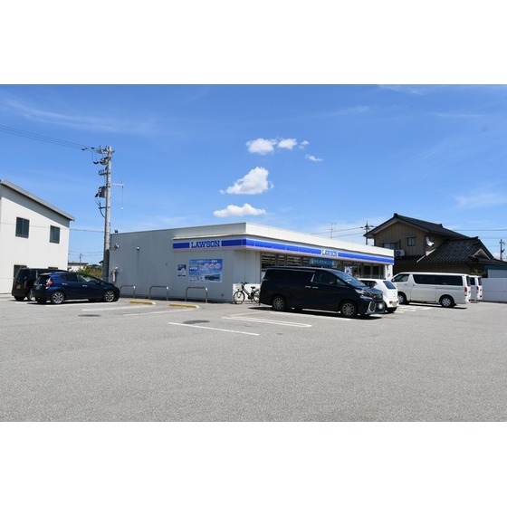 コンビニ　ローソン婦中中名店（コンビニ）まで562m