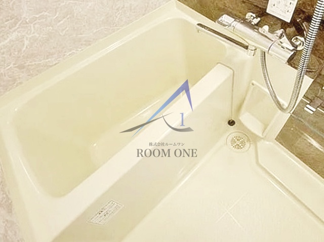 バス・シャワールーム　お風呂です。