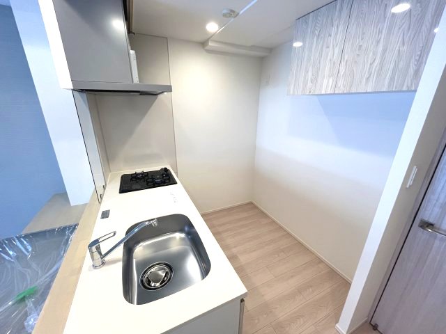 キッチン　写真は、他部屋の同間取りです(現況優先)