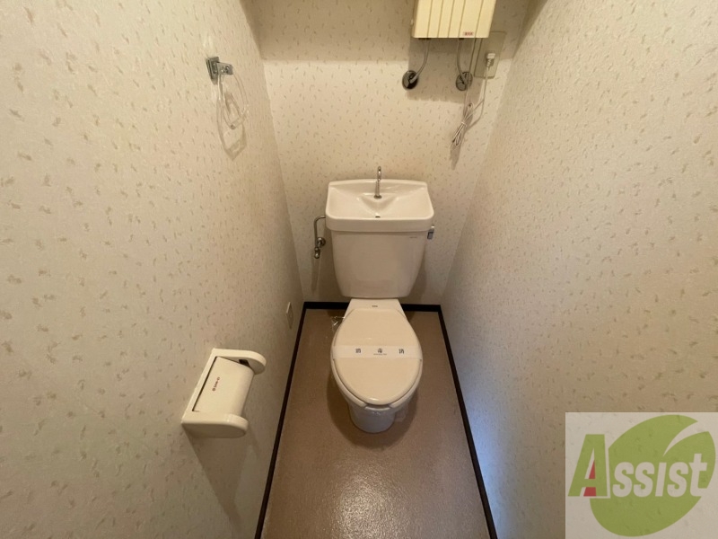 トイレ　ウォシュレット機能がついたトイレ。安心して使用できますね。
