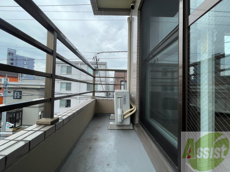 バルコニー　バルコニーです。天気の良い日には外干しができます！