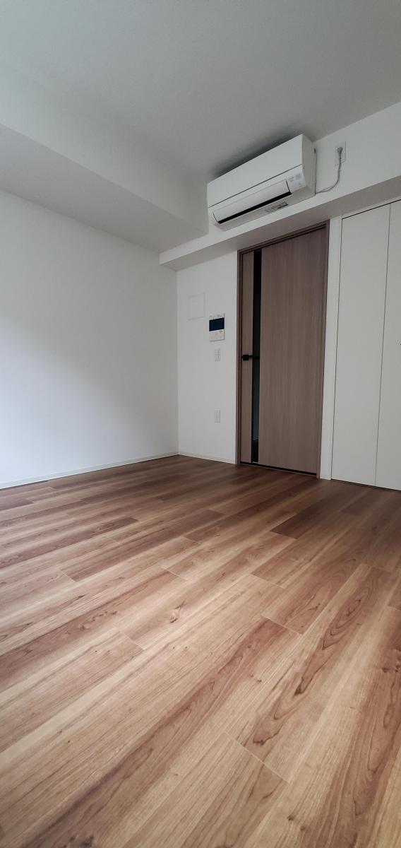 居室・リビング　別号室参考写真