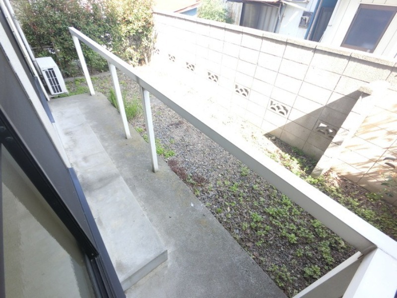 バルコニー　図面と現状に相違がある場合には現状を優先