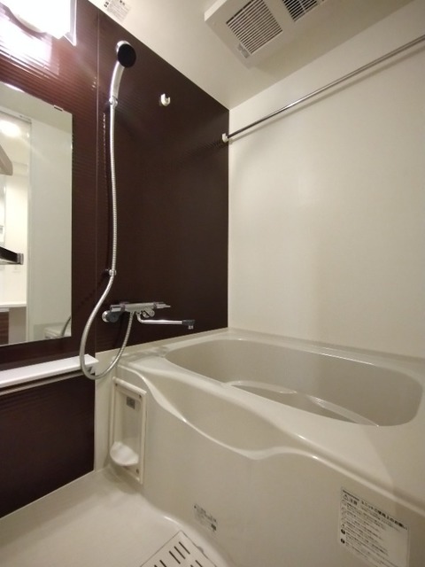 バス・シャワールーム　バスルーム