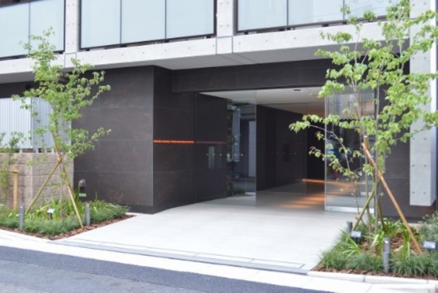 エントランス　エントランス部分