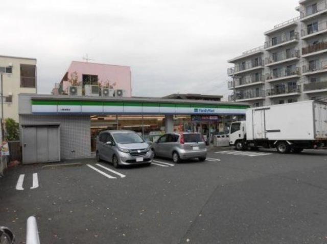 コンビニ　ファミリーマート川崎有馬店（コンビニ）まで762m
