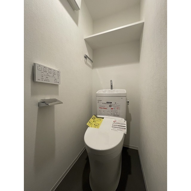 トイレ　※別室同タイプの写真です※